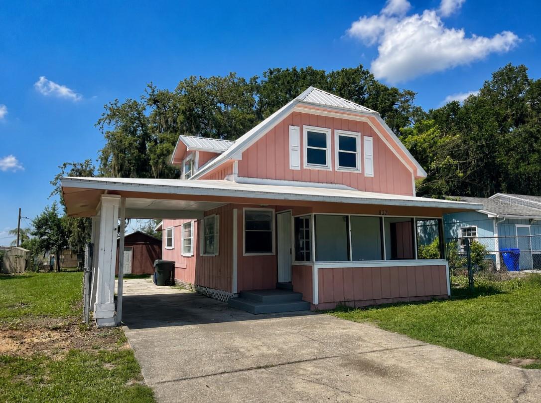 837 Lafayette Ln