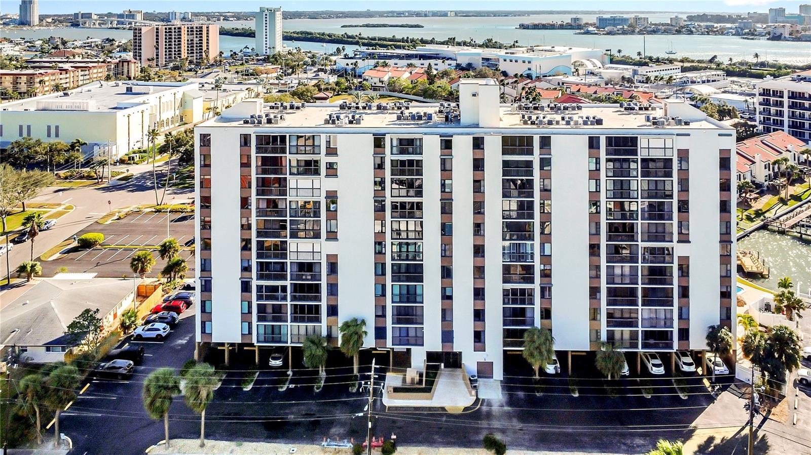 255 Dolphin Pt #407 photo 1