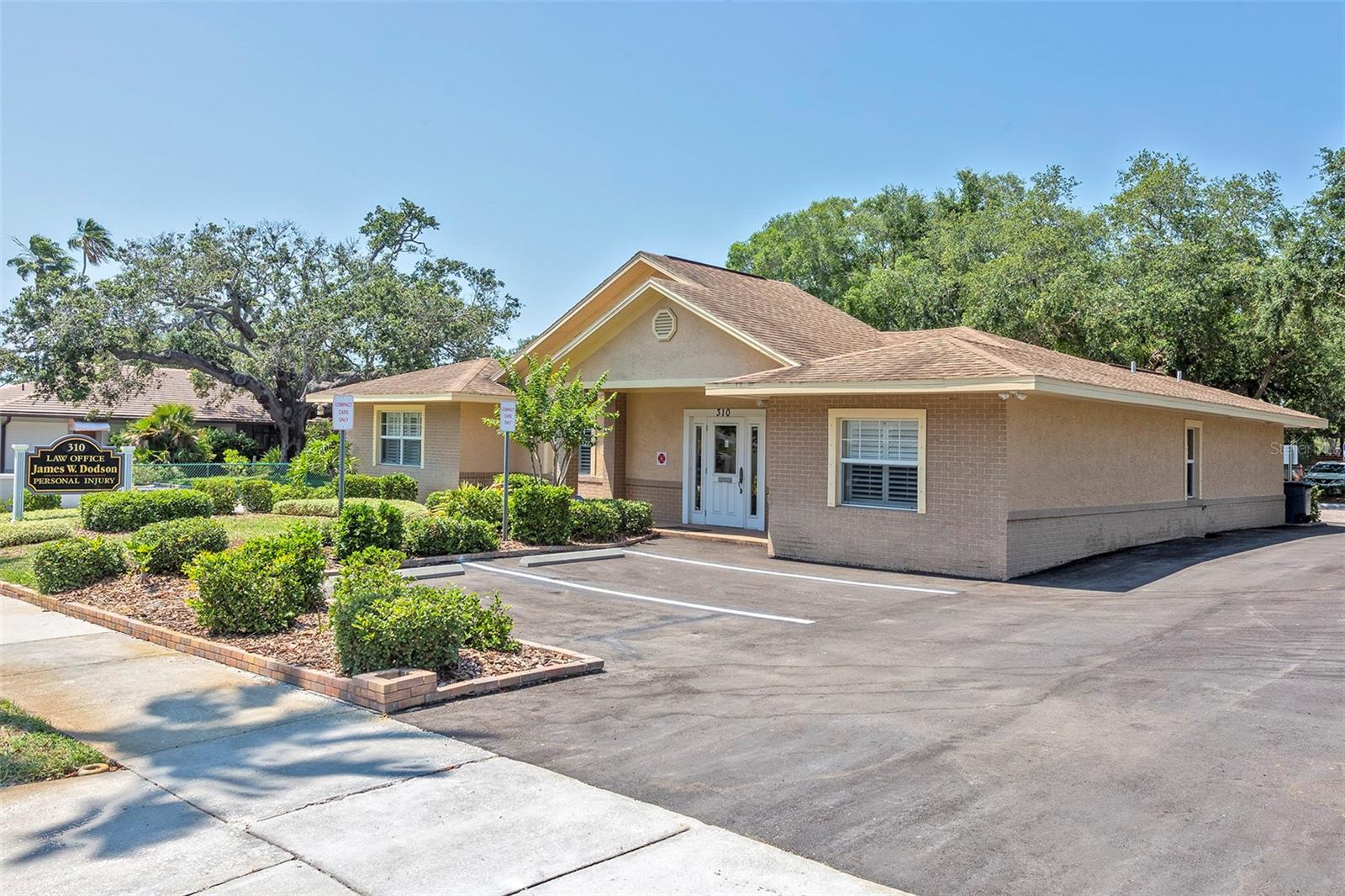 310 Wildwood Way