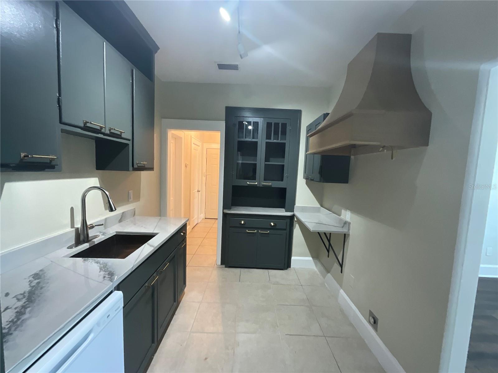 2610 Central Ave #1