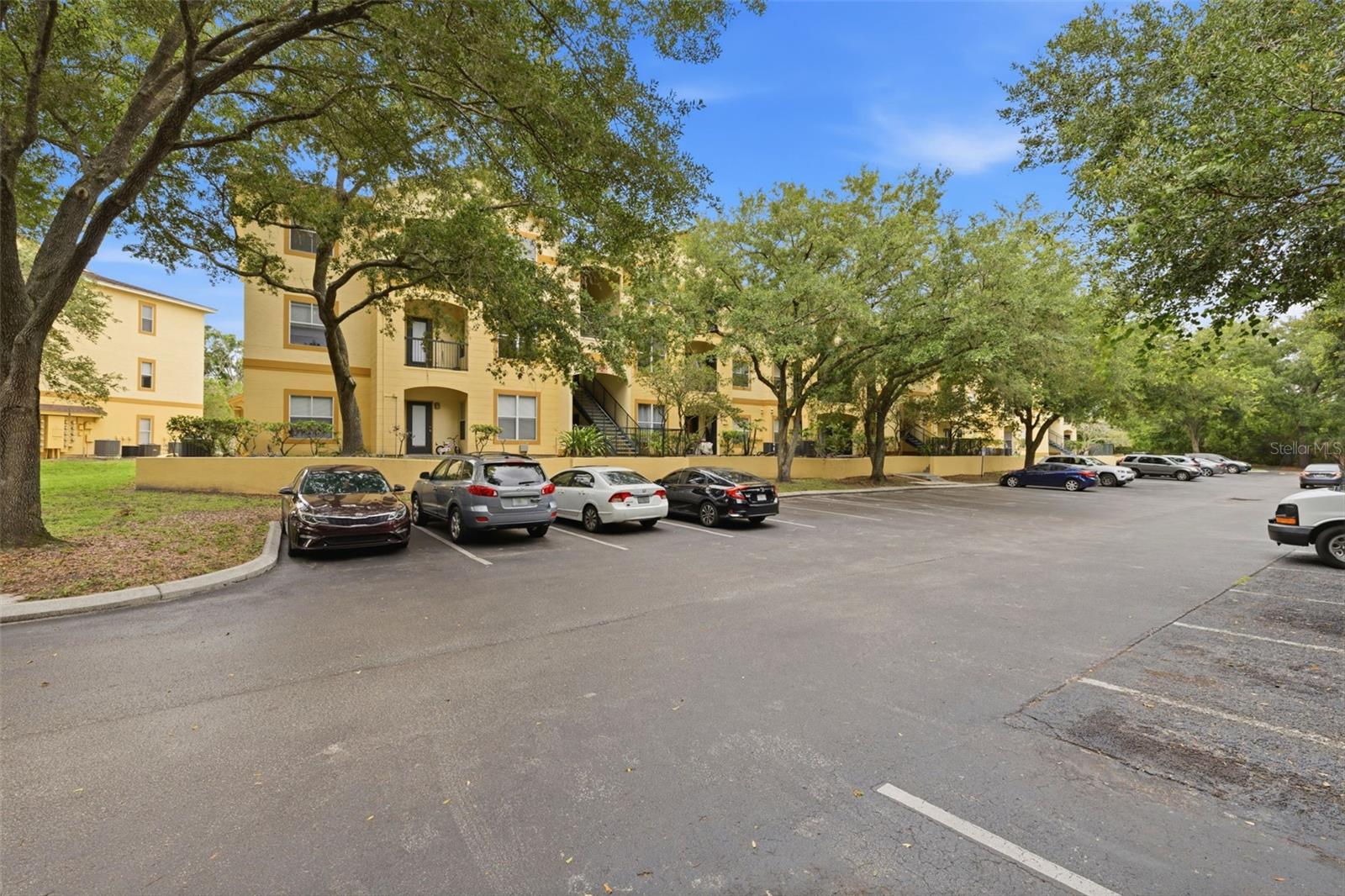 5612 Pinnacle Heights Cir #312