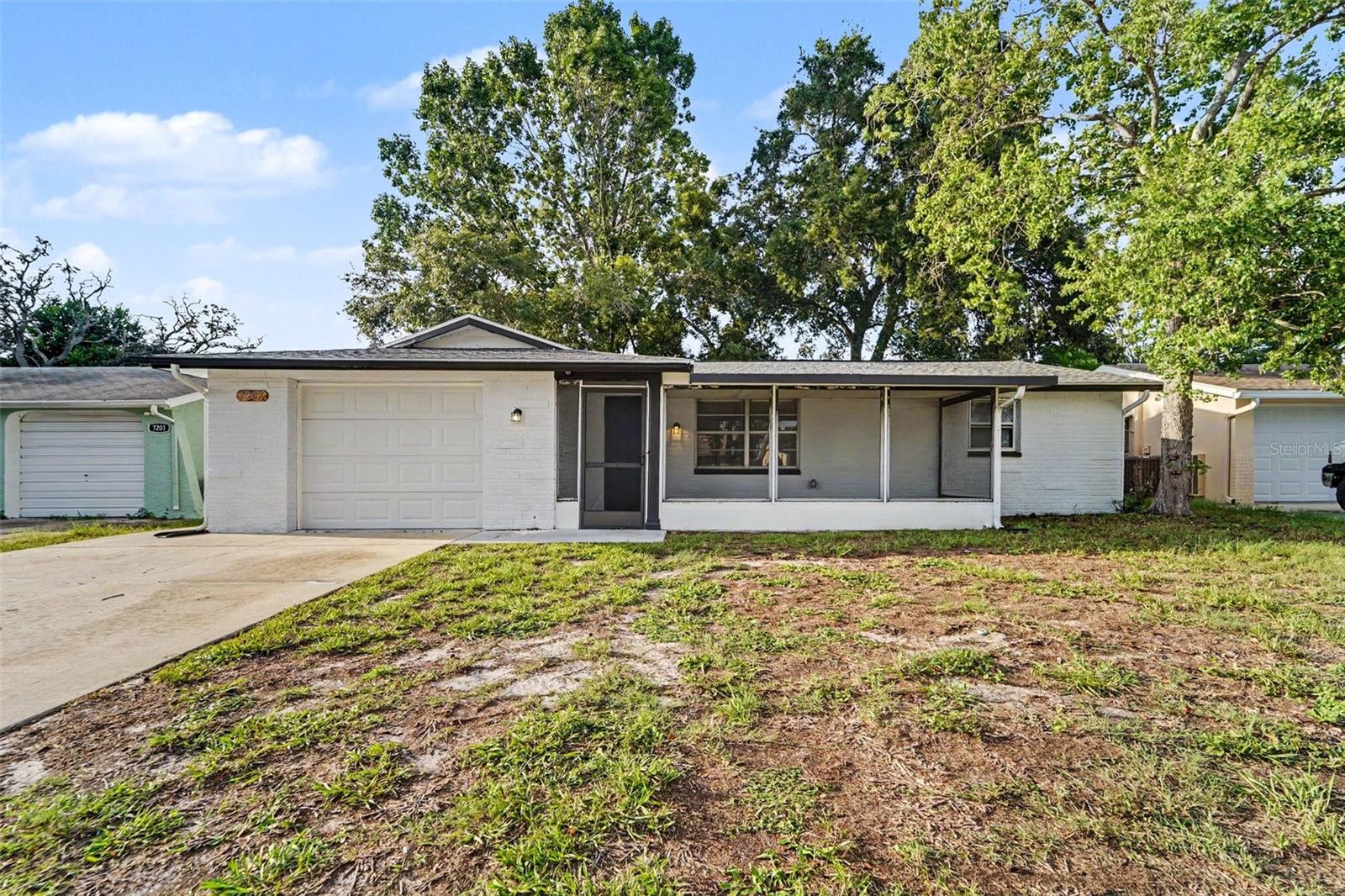 7207 Sandalwood Dr photo 1