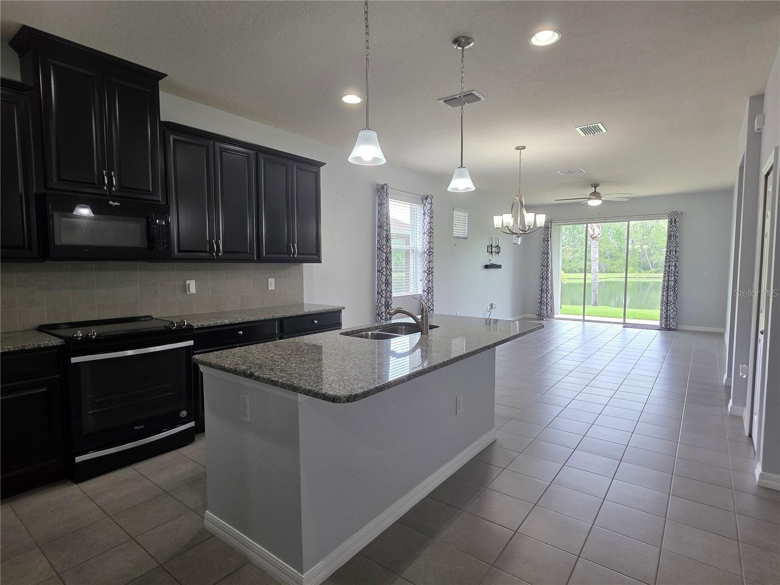 4939 Autumn Ridge Dr
