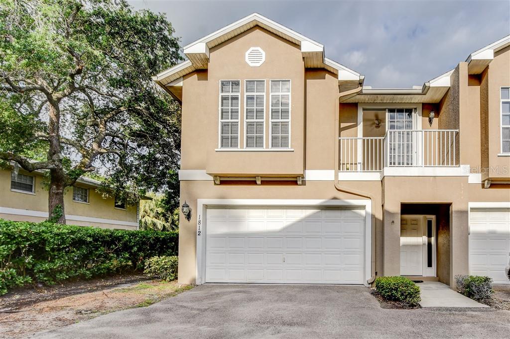 1812 Bayshore Way