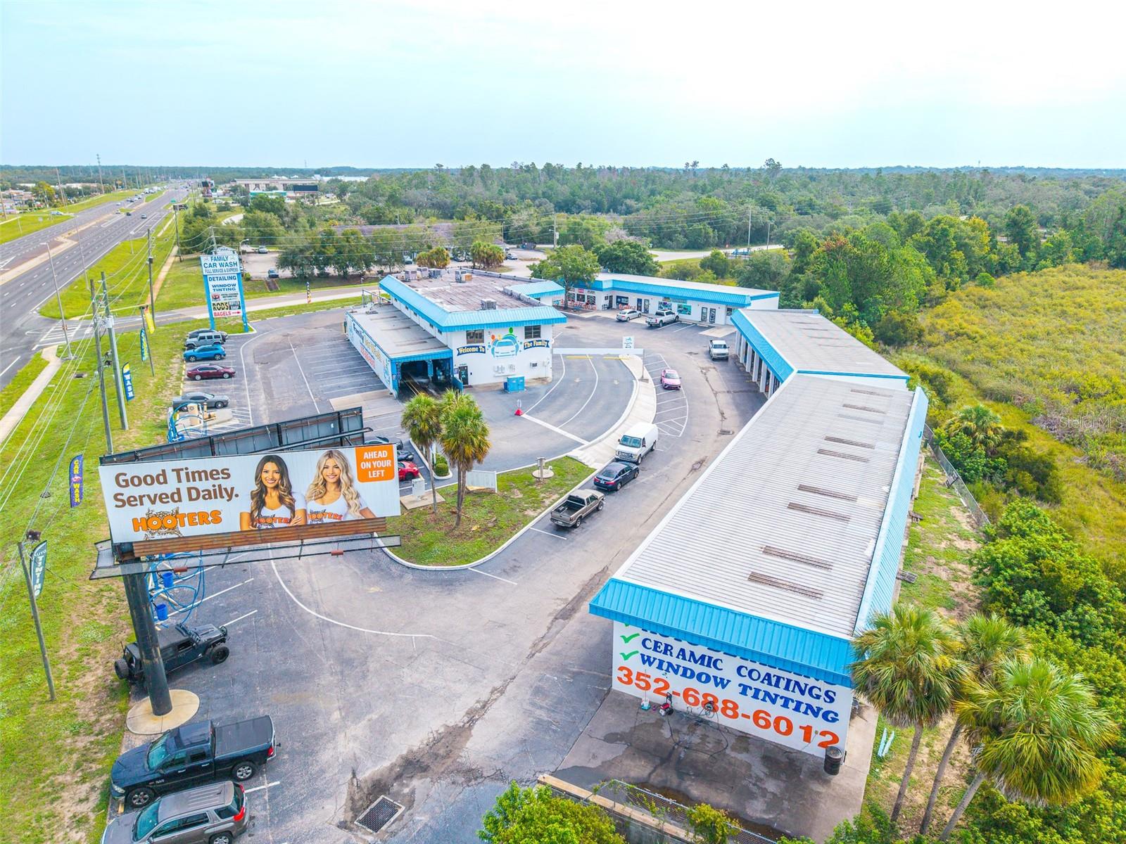 1108 Commercial Way photo 1
