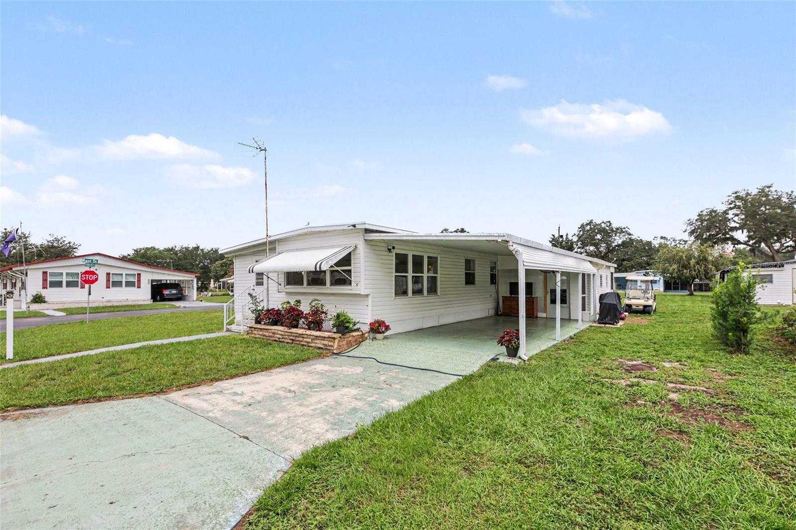 37249 Hammond Dr photo 1
