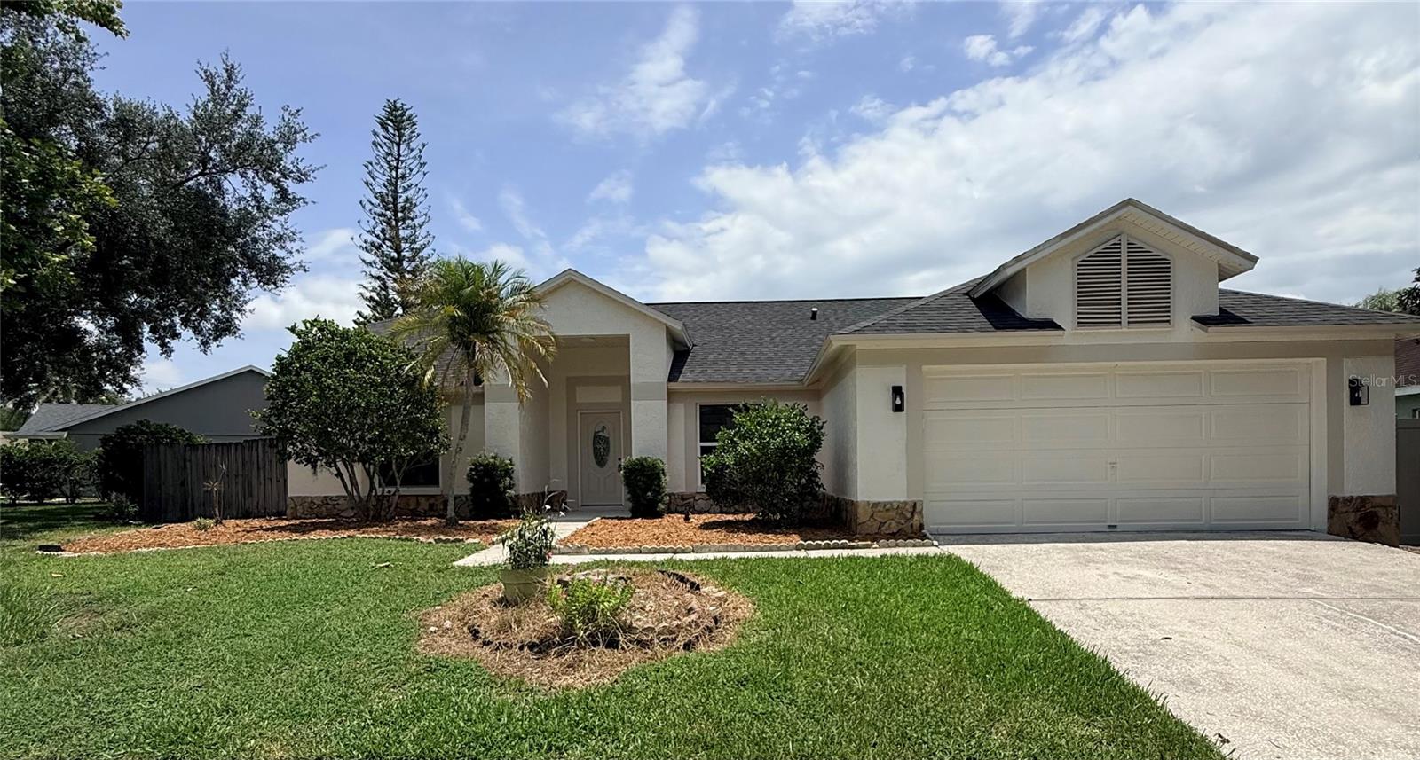 9207 MILL Cir photo 1