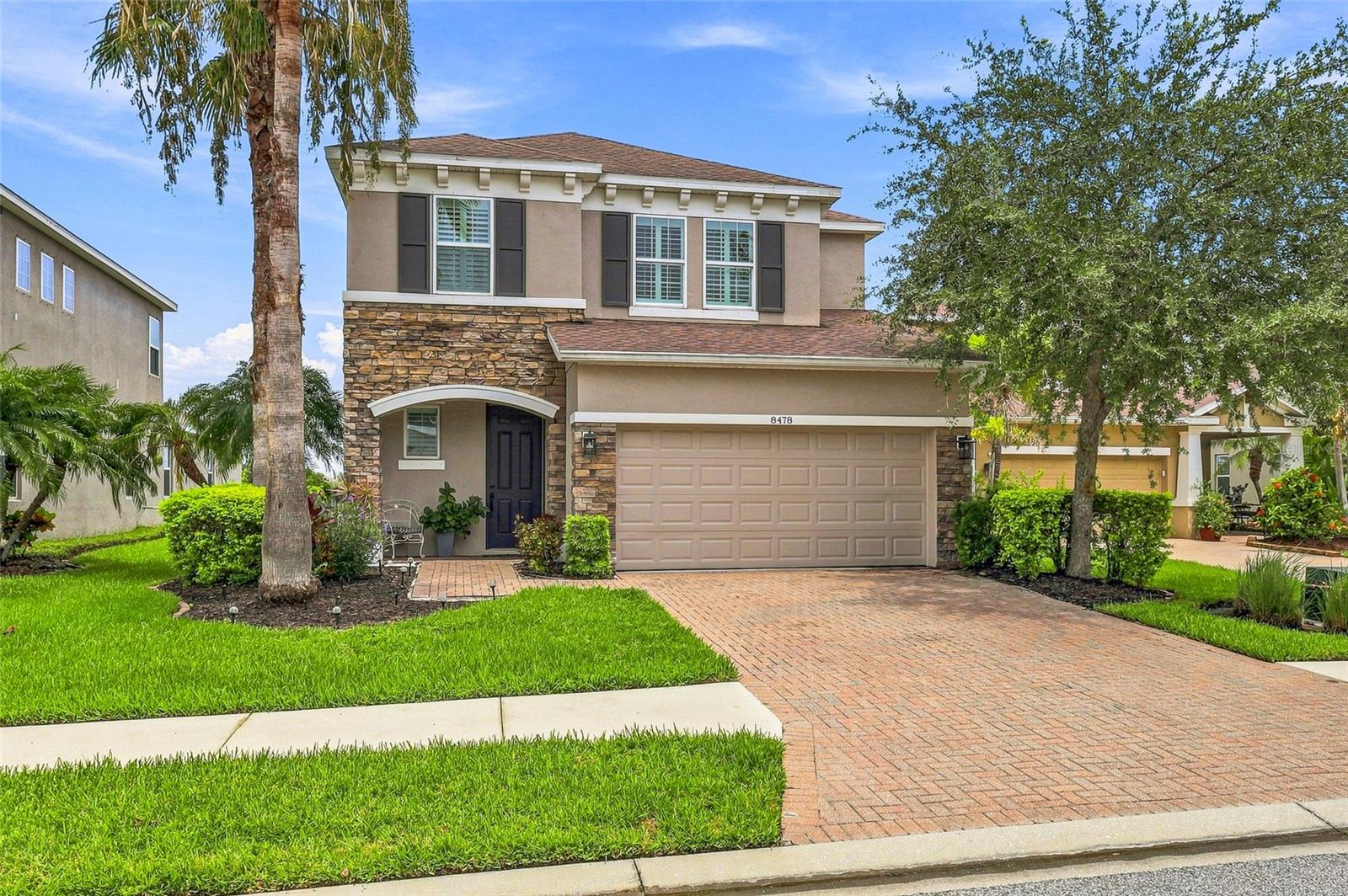 8478 Nandina Dr