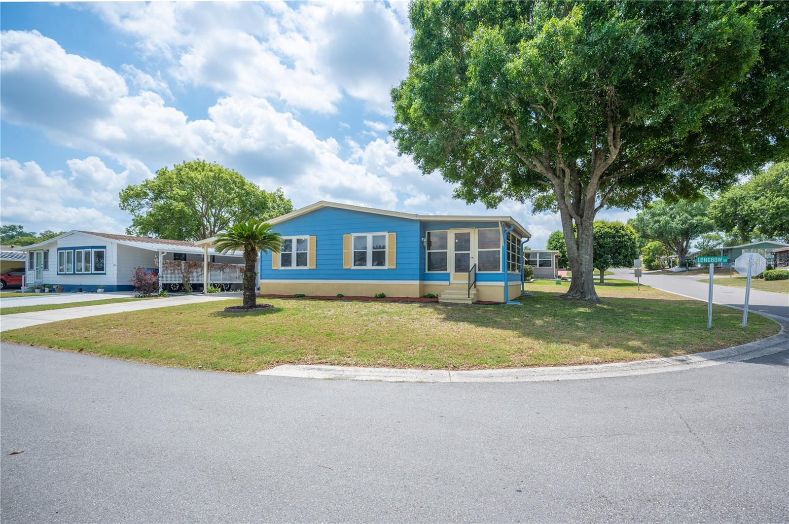 1502 Longbow Dr photo 1