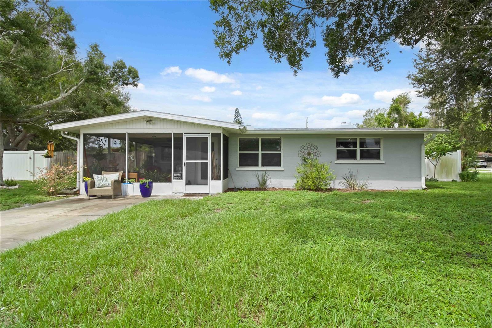 535 Caruso Pl photo 1