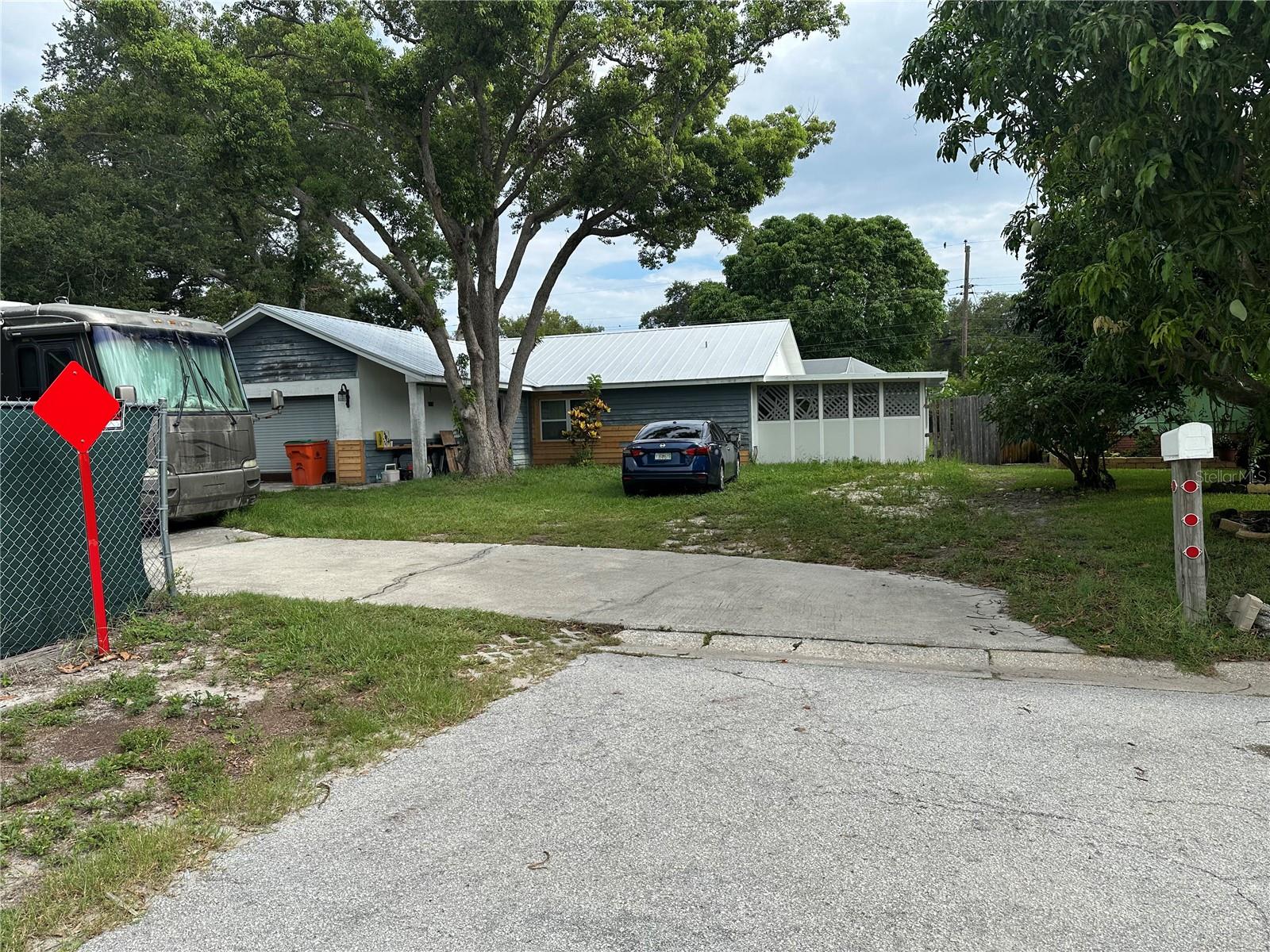 2248 Beverly Ln