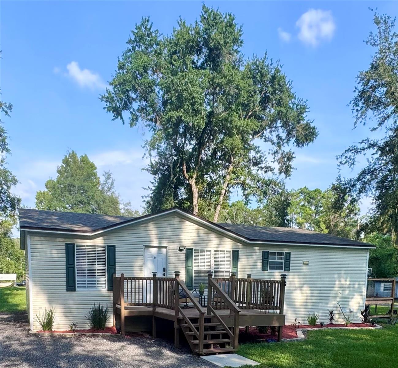 5080 Cedar Ln