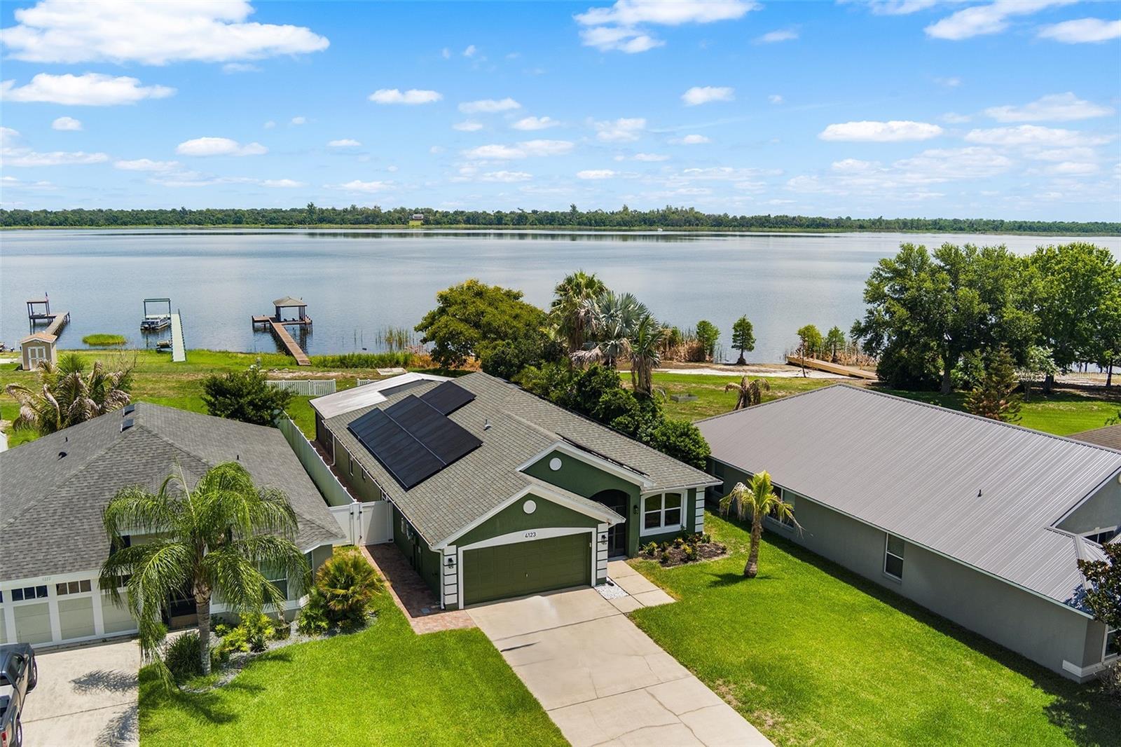 4123 Island Lakes Dr photo 1
