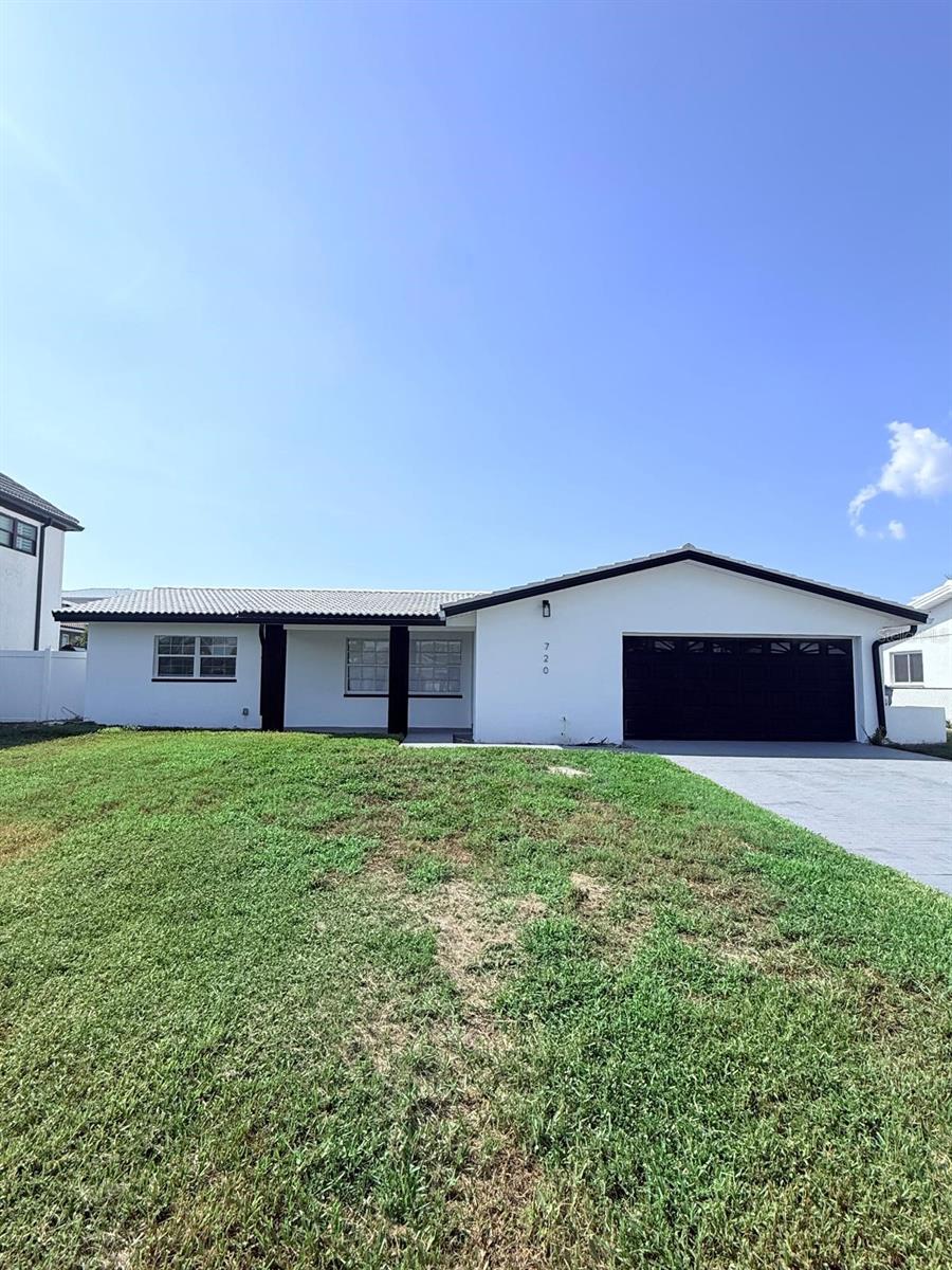 720 Capri Blvd