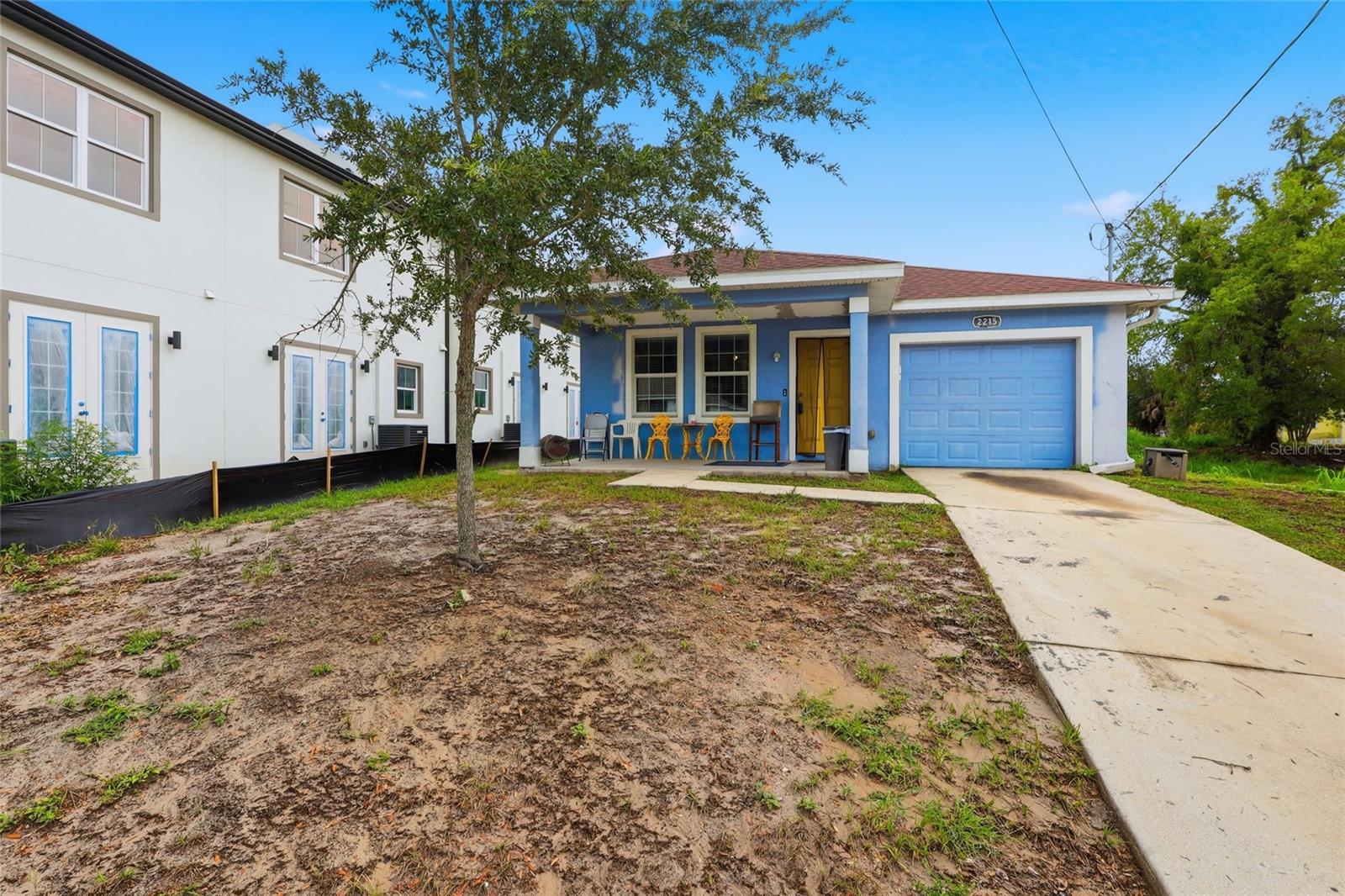 2215 E Columbus Dr photo 1