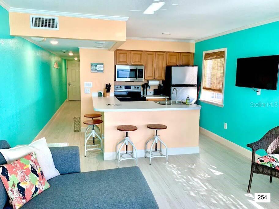2506 N Rocky Point Dr #254