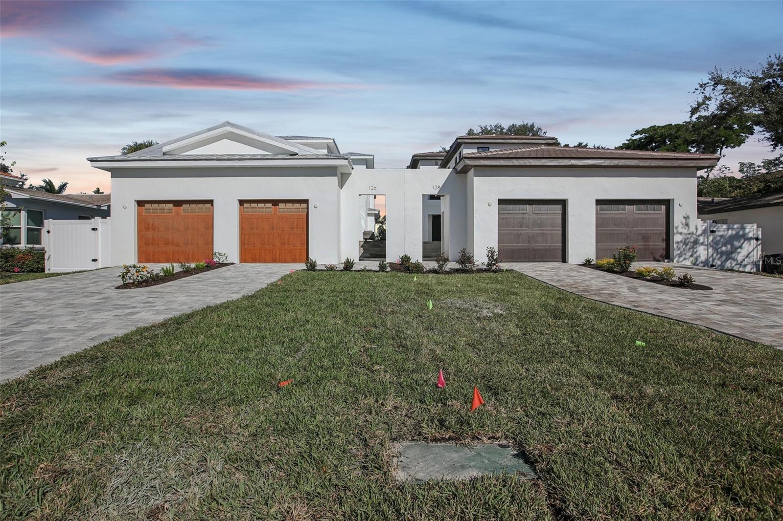 126 Ricardo Way NE photo 1