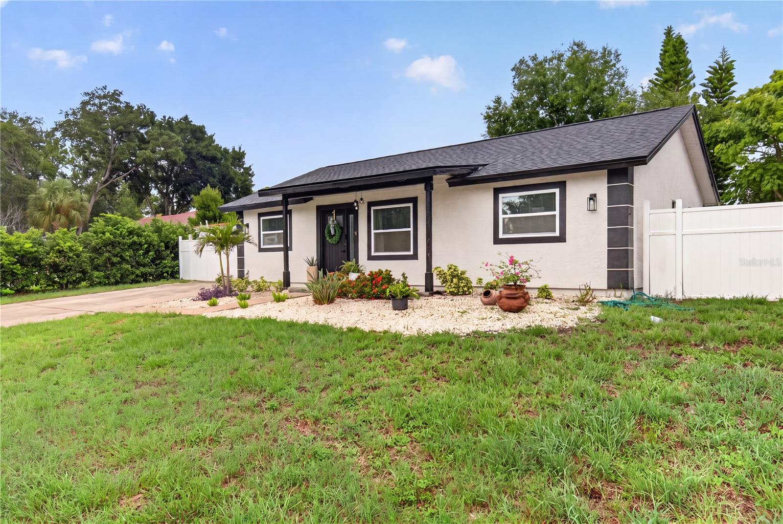 1435 Burning Tree Rd