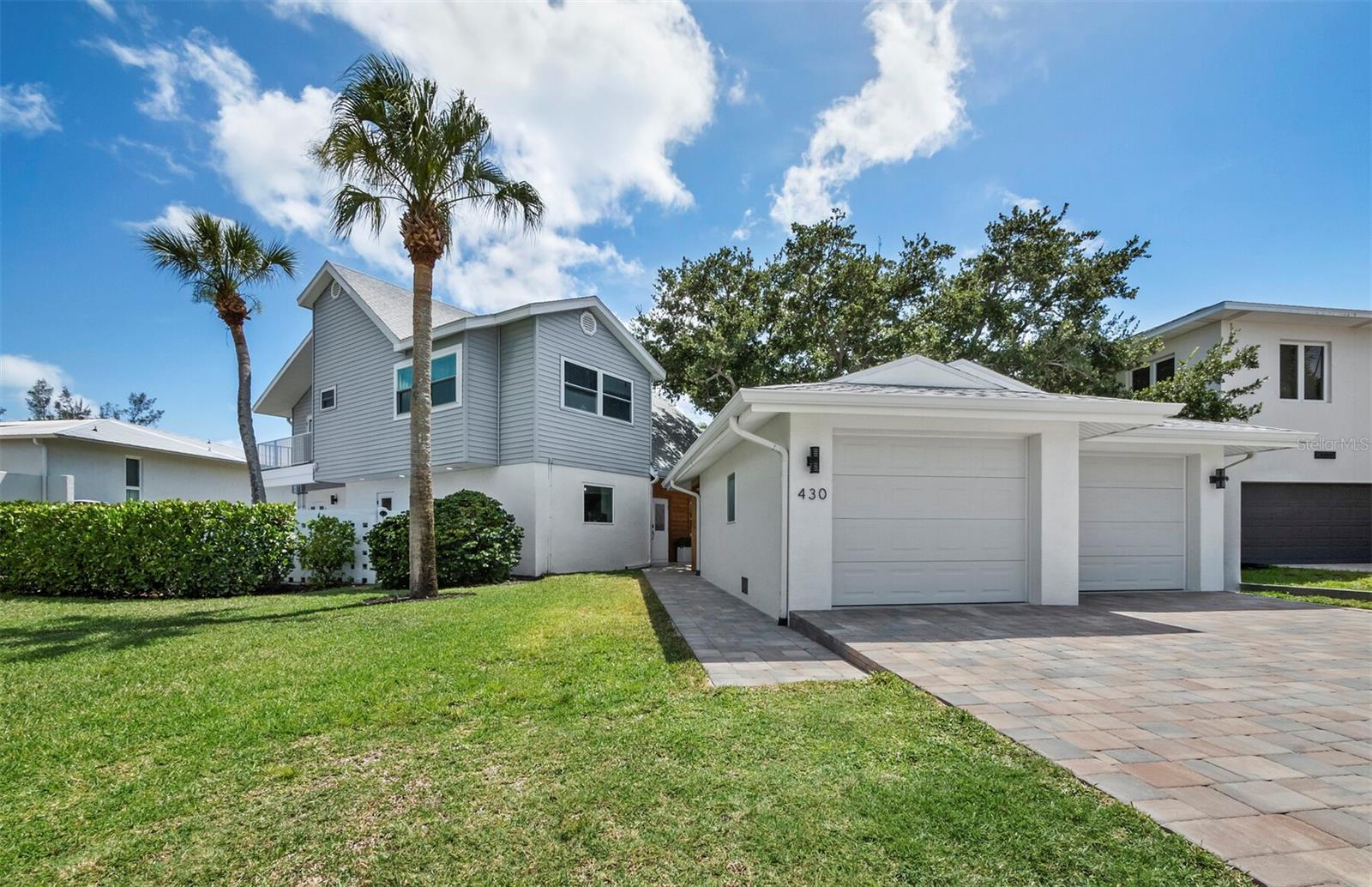 430 Island Cir photo 1
