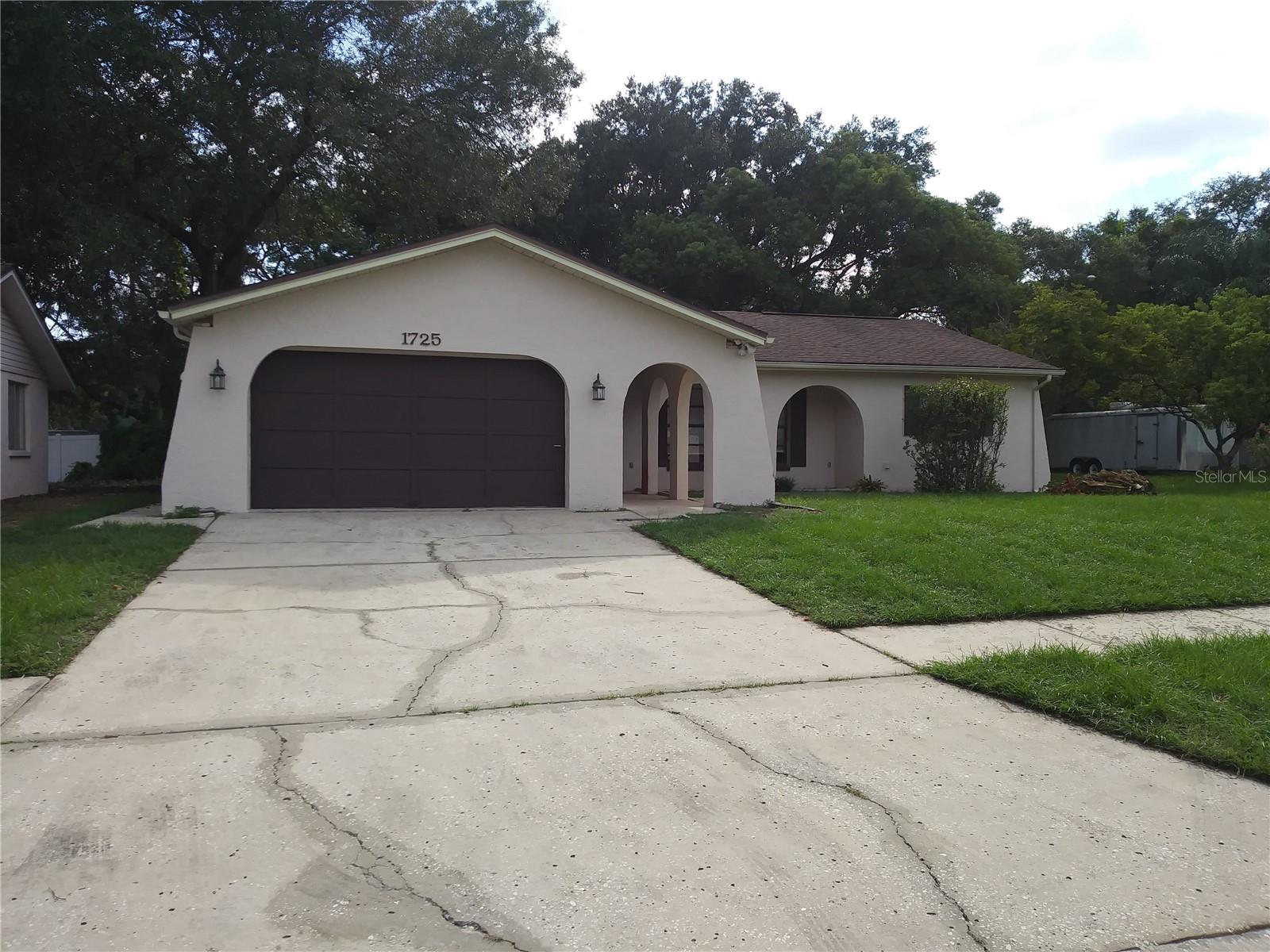 1725 Tumbleweed Dr photo 1