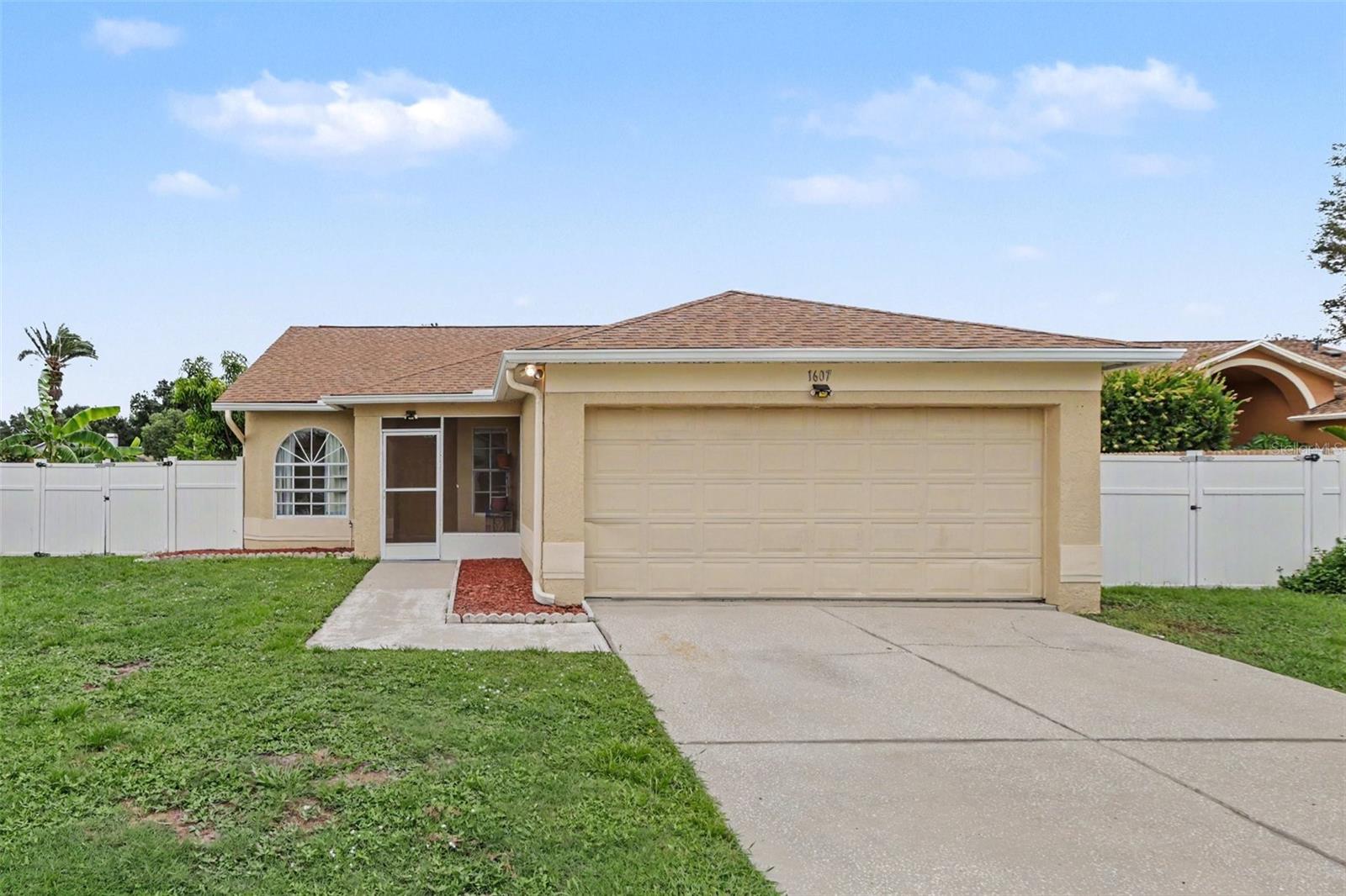 1607 Widelake CT