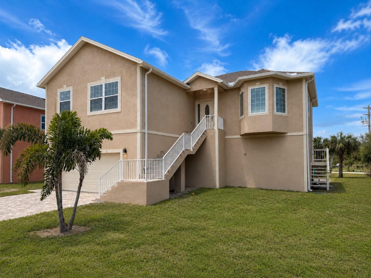 1083 S Pointe Alexis Dr photo 1