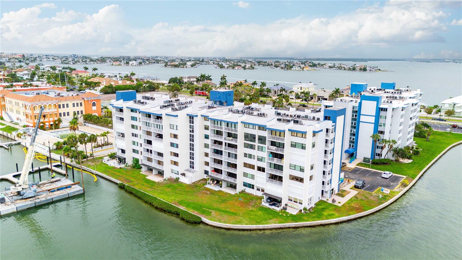450 Treasure Island Cswy #311
