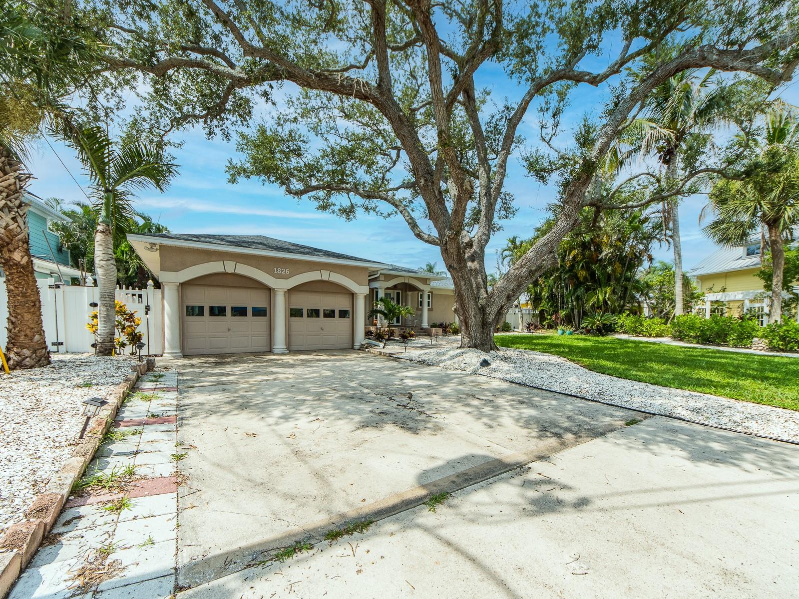 1826 Venetian Point Dr