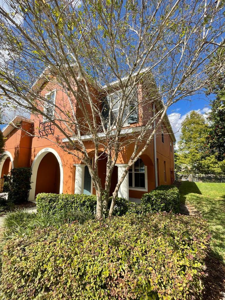 10934 Johanna Ave