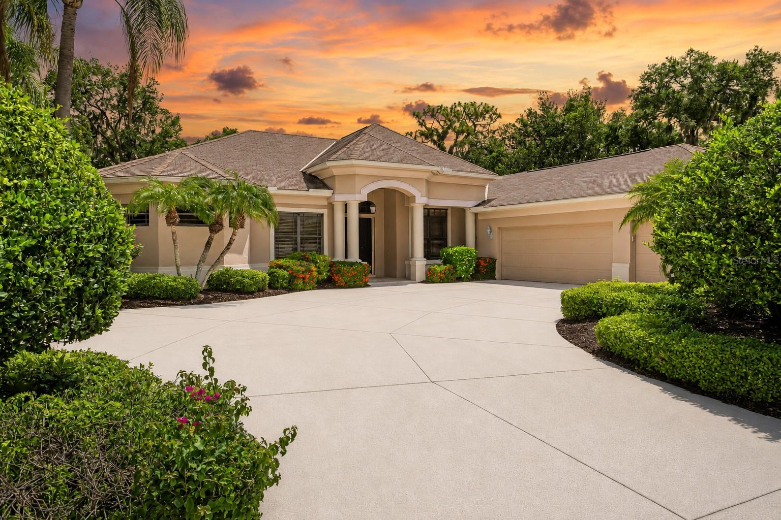 2339 Little Country Rd