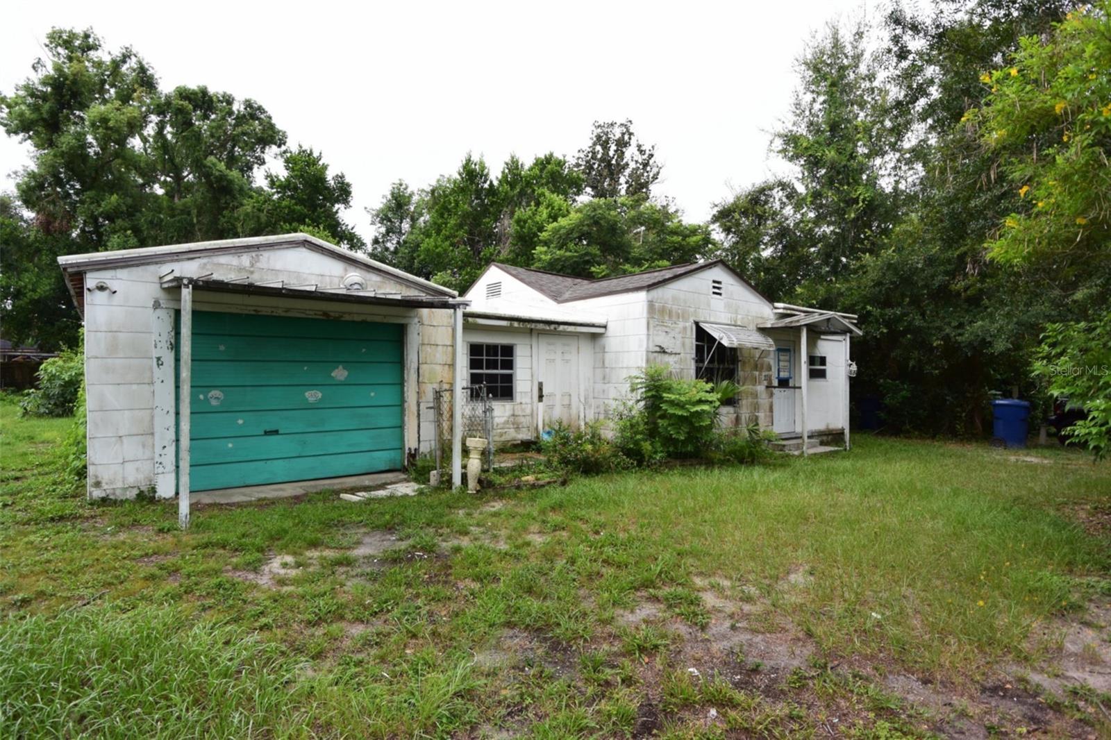 1422 W Humphrey St photo 1