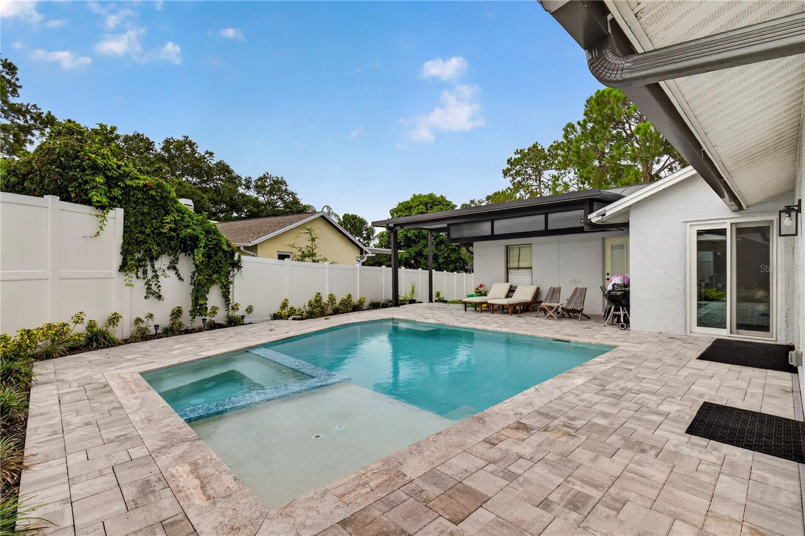 3775 Springhill Cir
