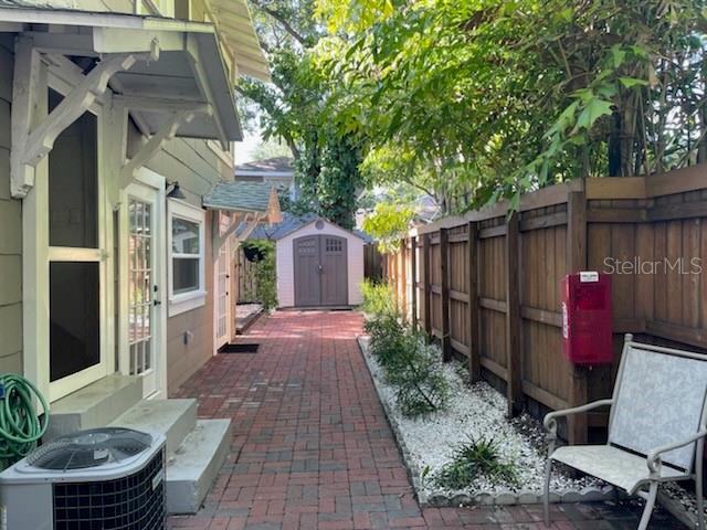 807 1/2 S Fremont Ave ##Upper photo 1