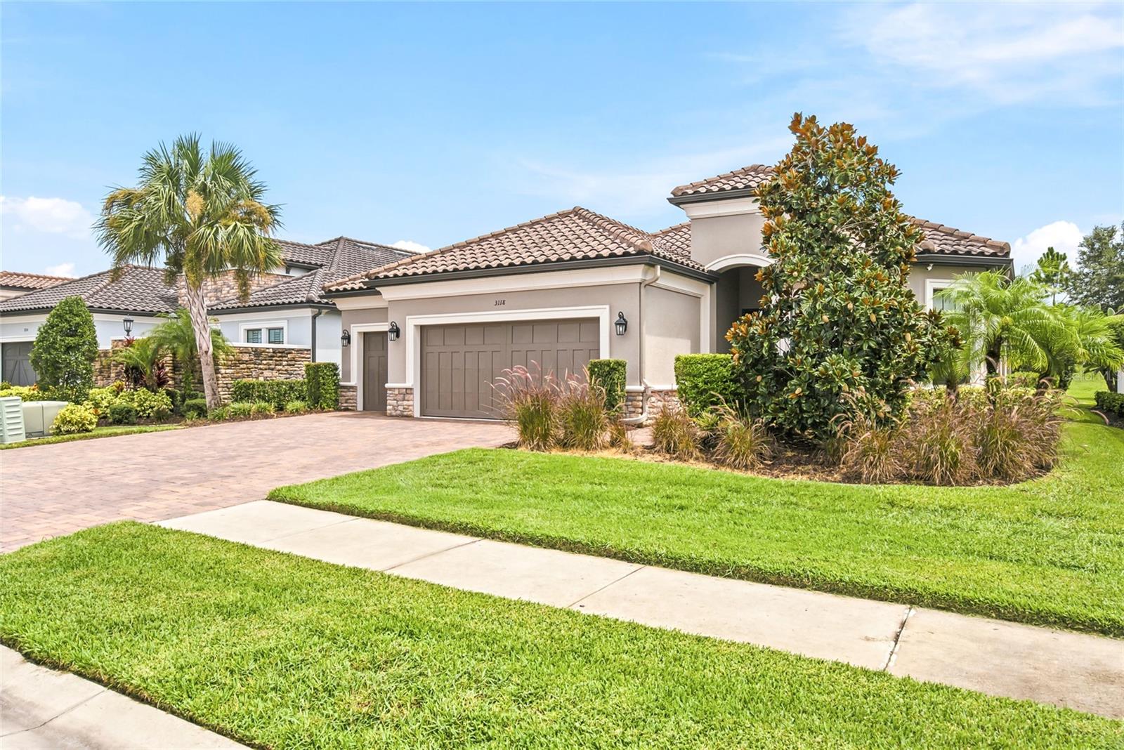 3118 Forsythia Dr