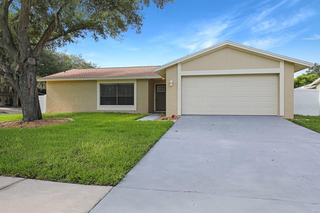423 Van Reed Manor Dr