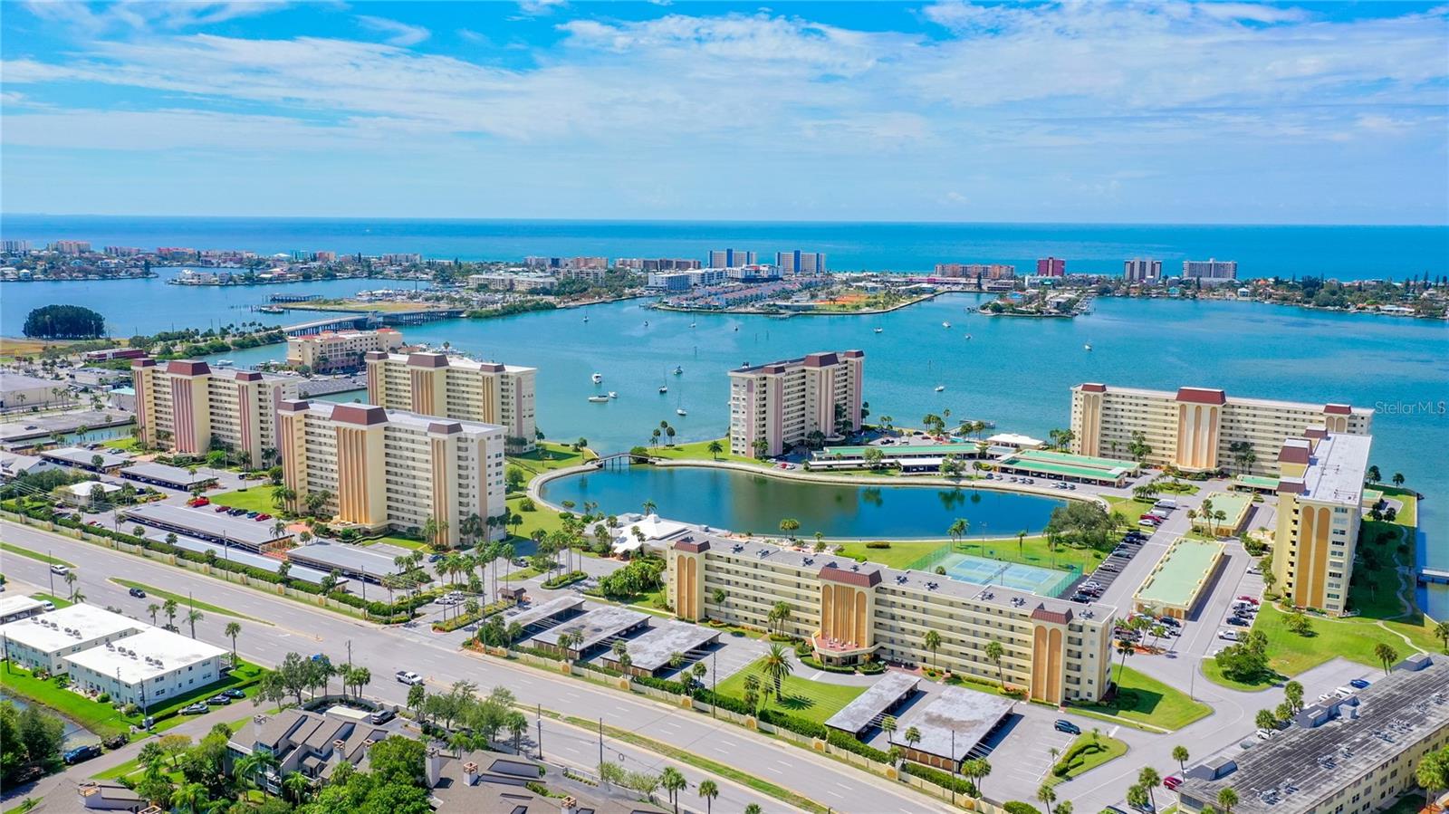 4575 Cove Cir #309