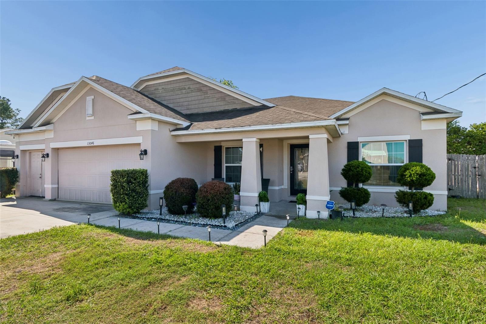 13046 Linden Dr