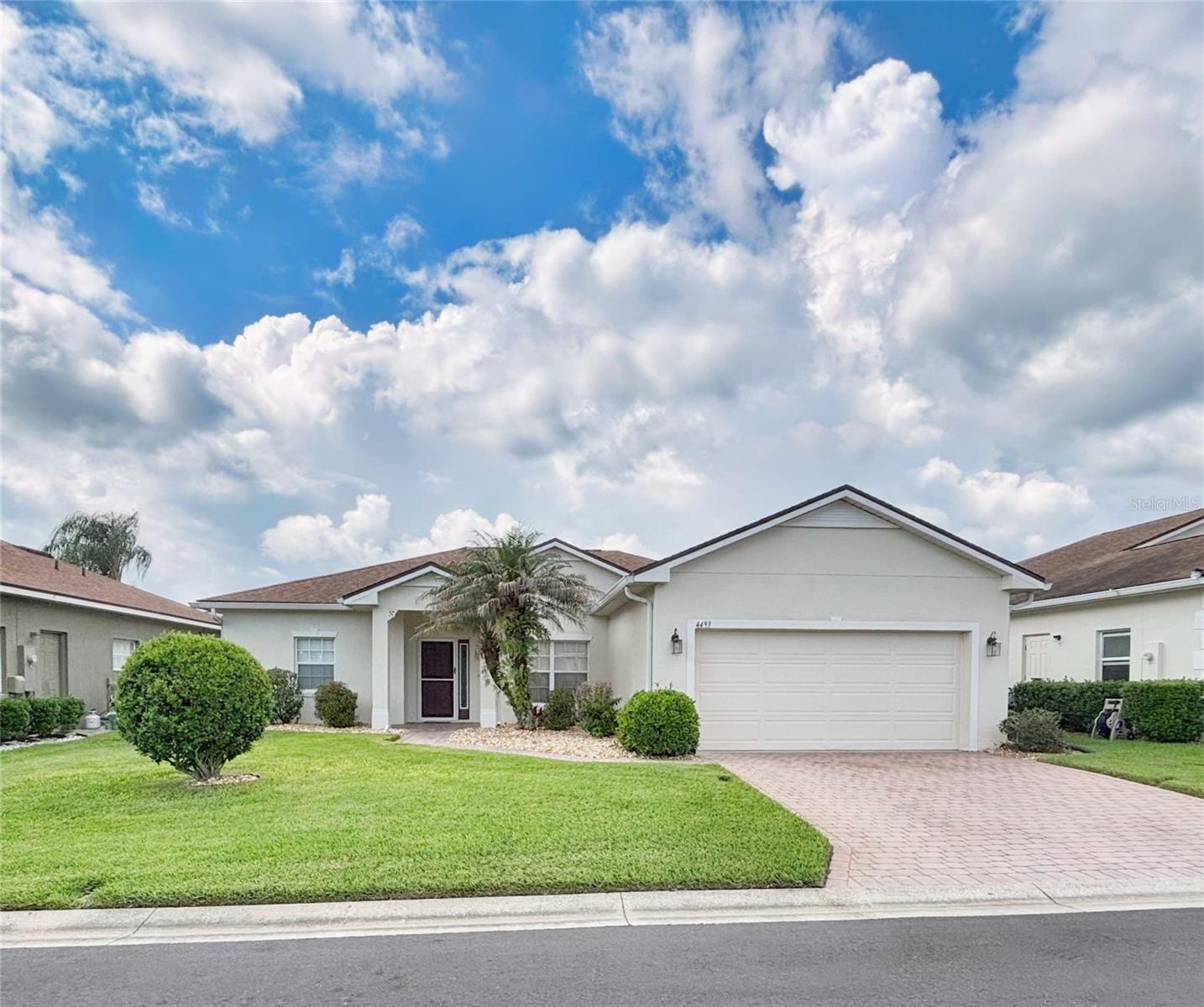 4493 Turnberry Ln