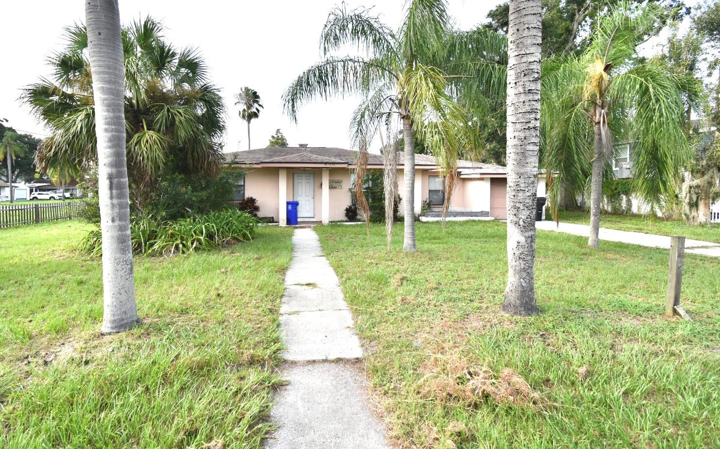 204 Shore Dr W