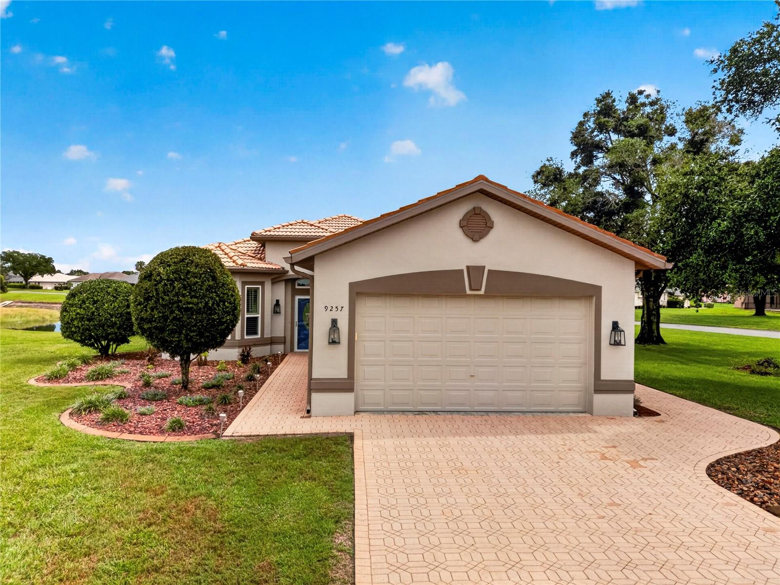 9257 Bonnie Cove Dr photo 1