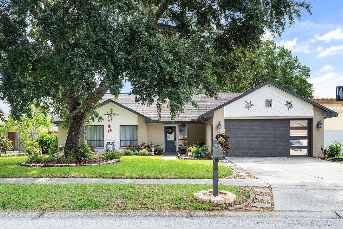 15747 Scrimshaw Dr photo 1