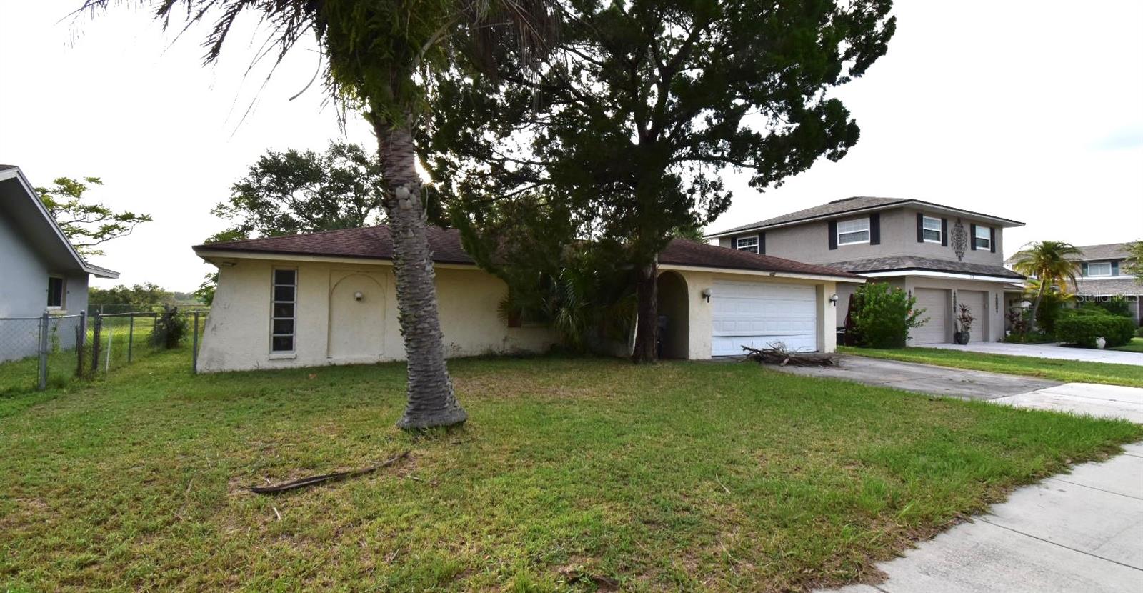704 Lemonwood Dr
