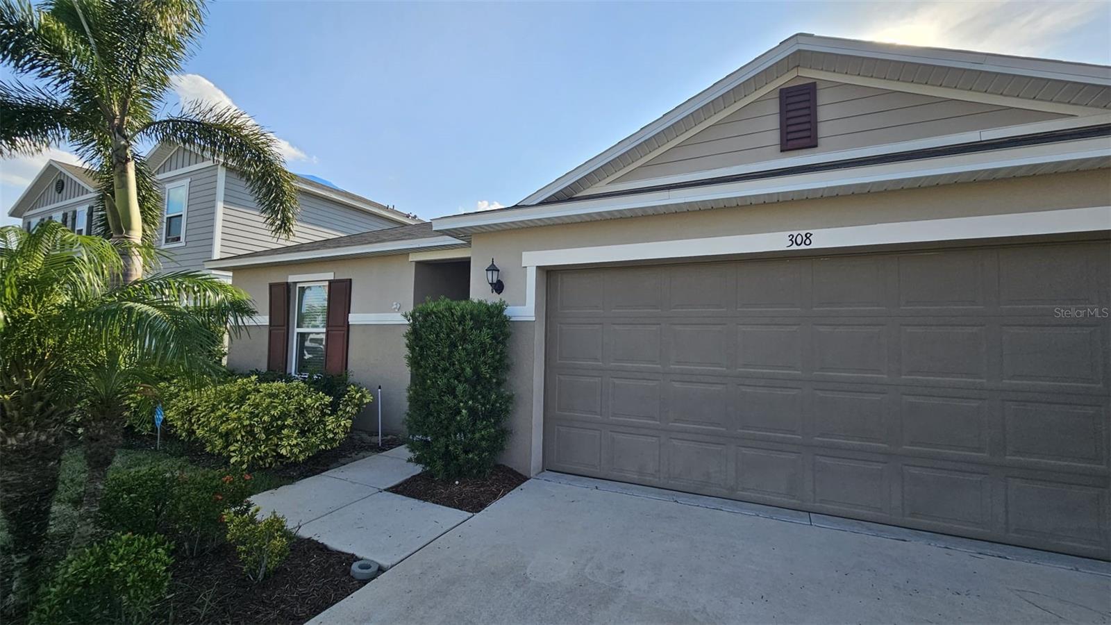 308 Lake Lucerne Way