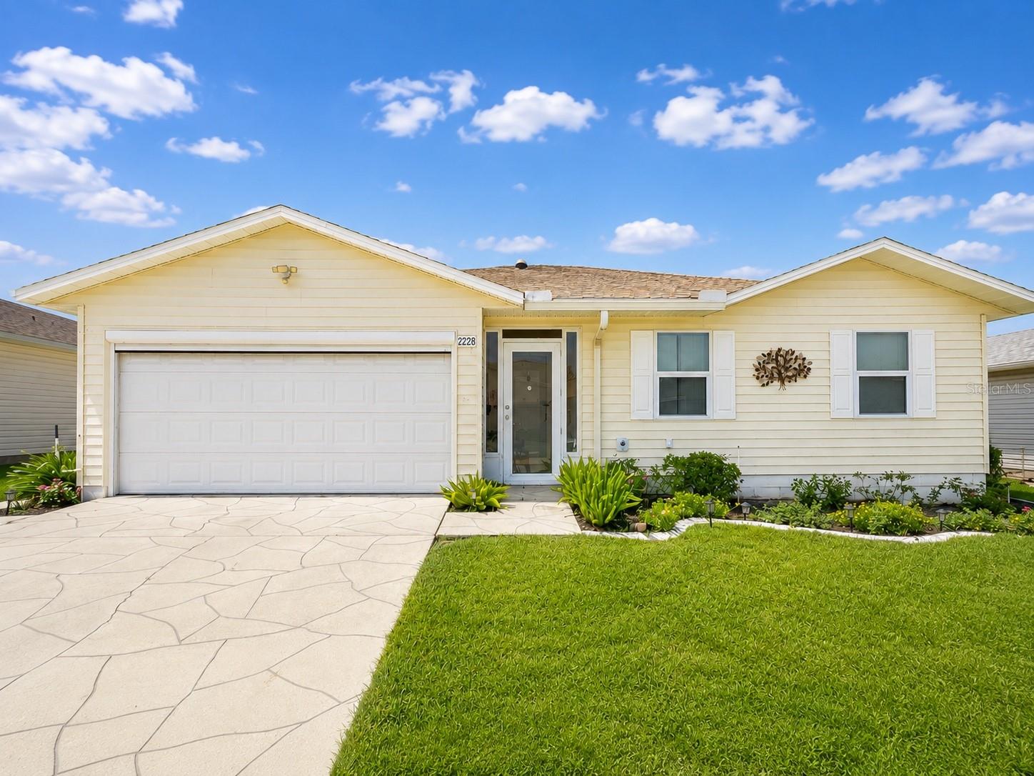 2228 Grand Cypress Dr photo 1