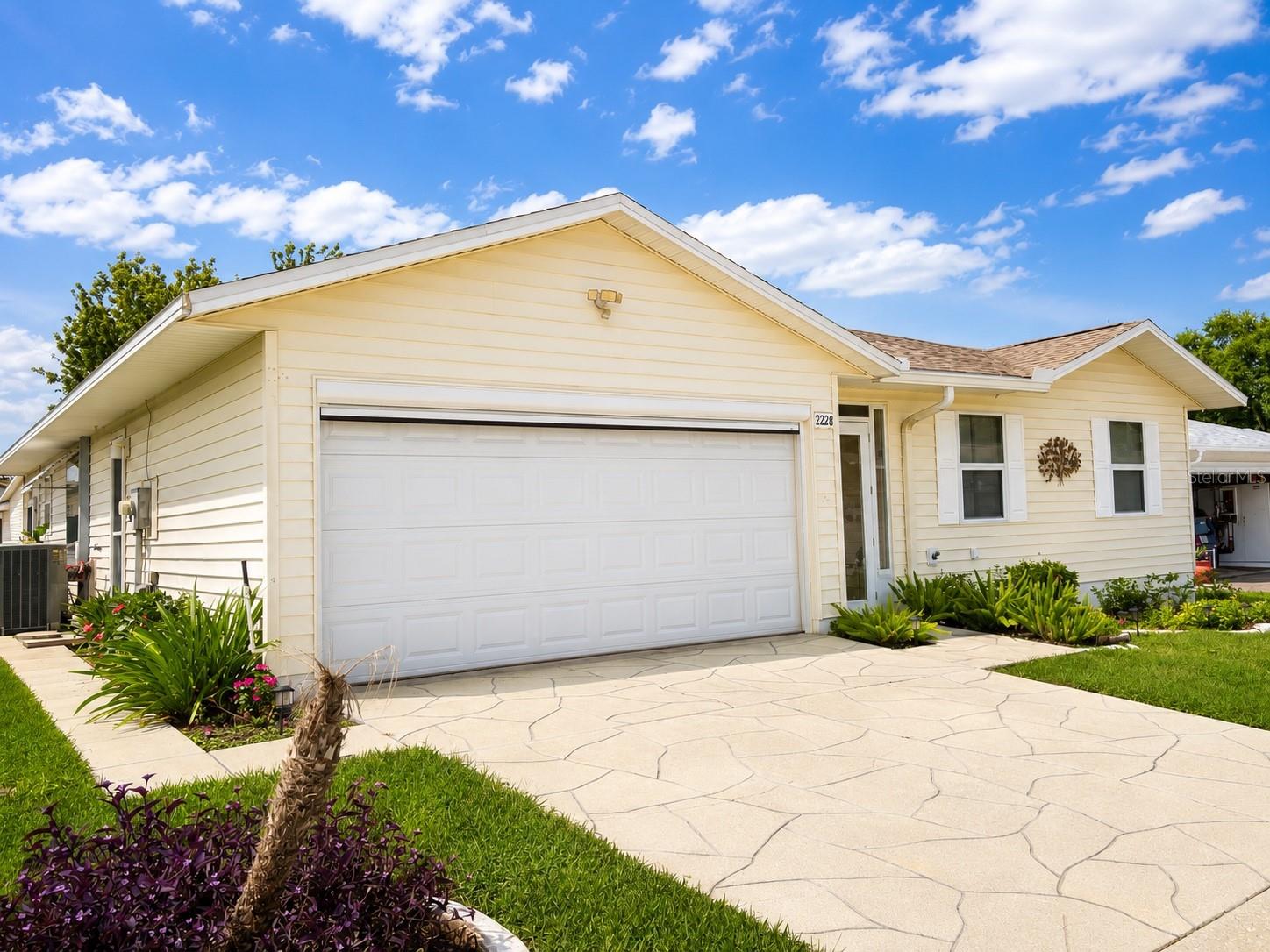 2228 Grand Cypress Dr