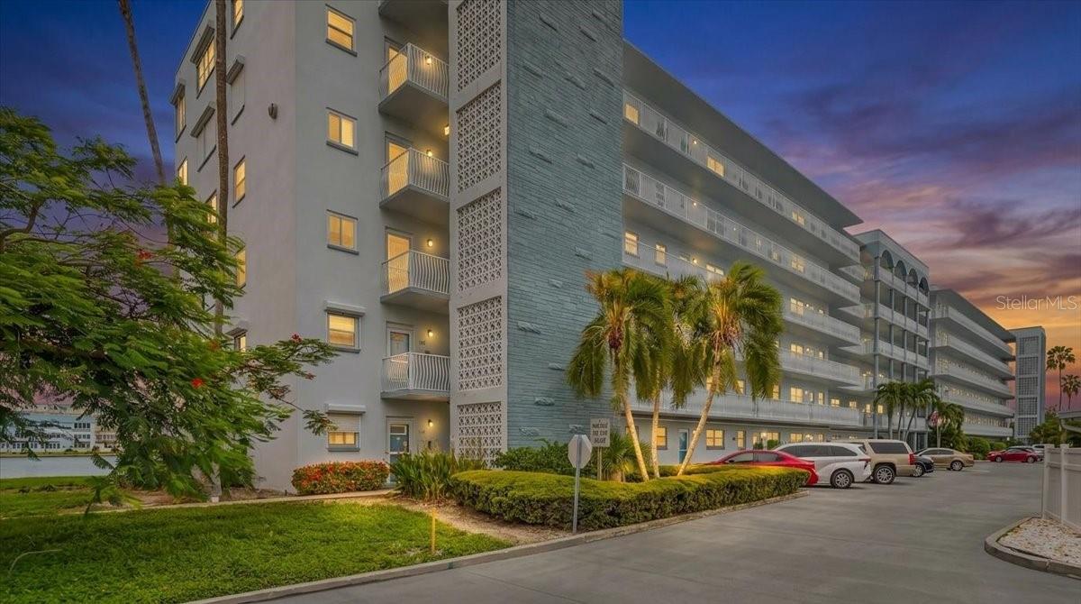 5925 Shore Blvd S #302 photo 1