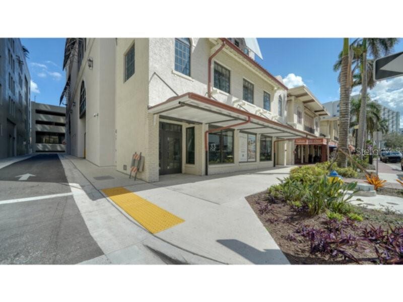 33 S Palm Ave #904