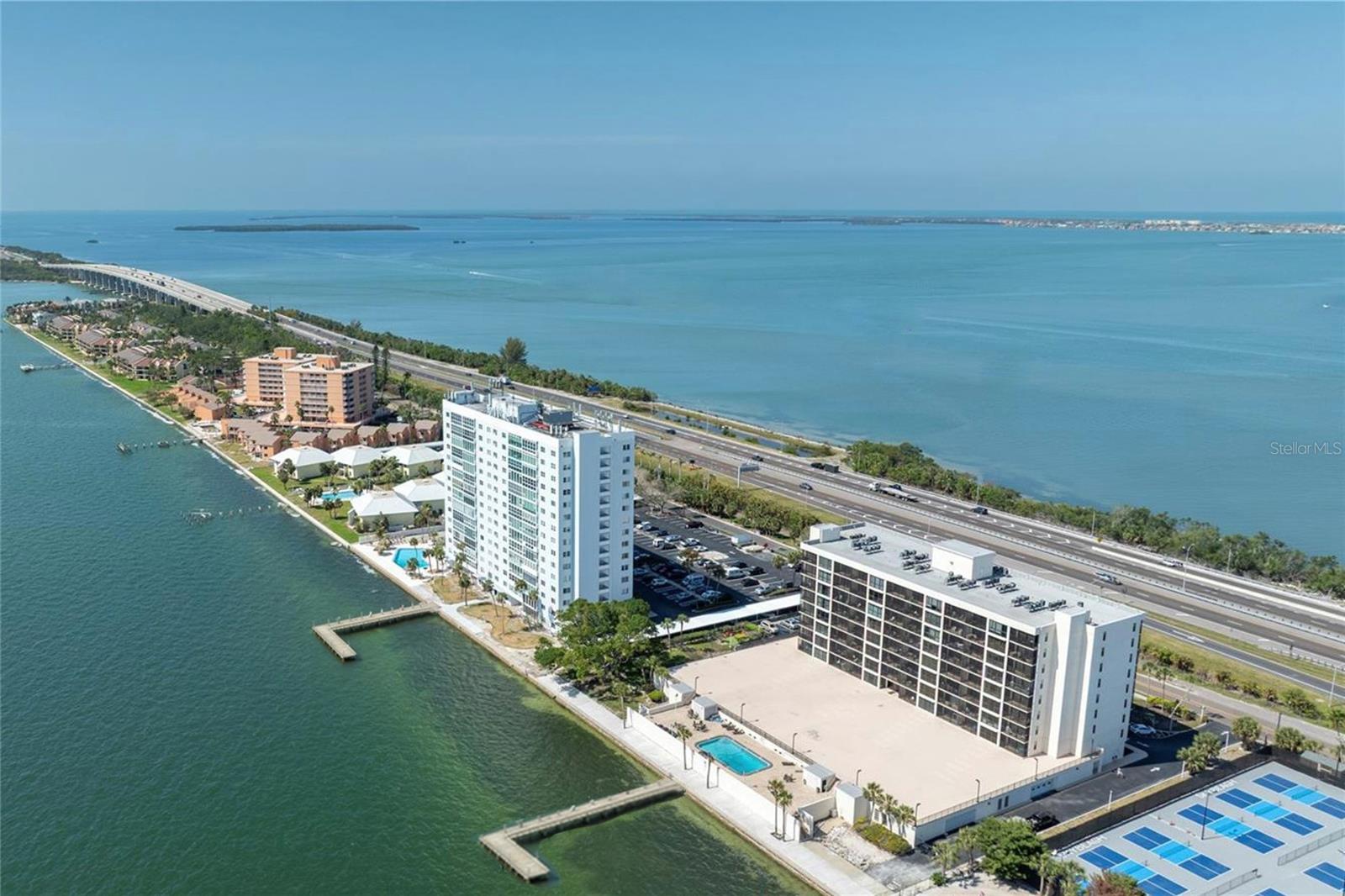 7100 Sunshine Skyway Ln S #503