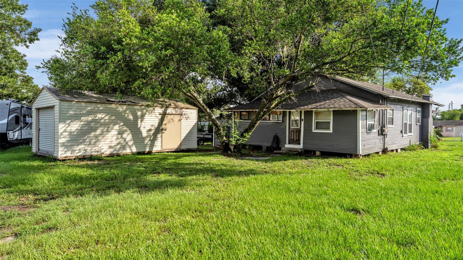 1232 Wright Dr
