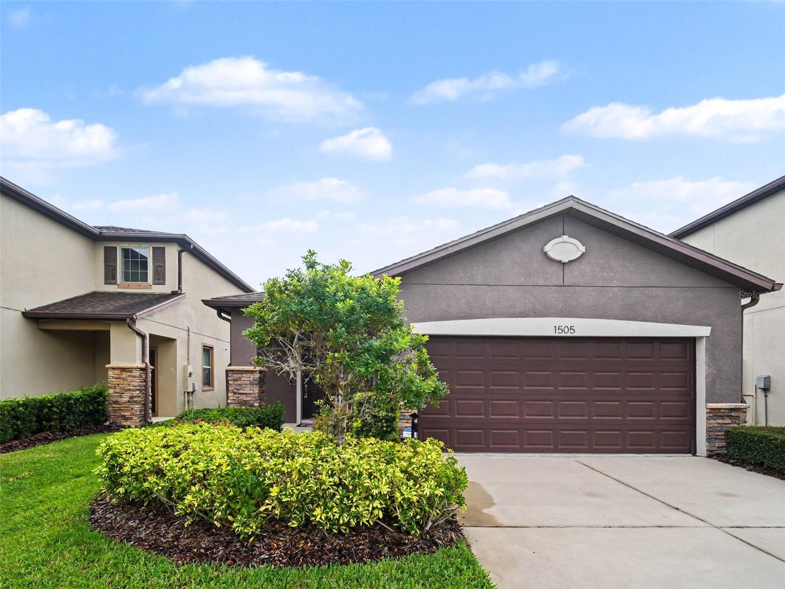 1505 Custer Bayou St photo 1